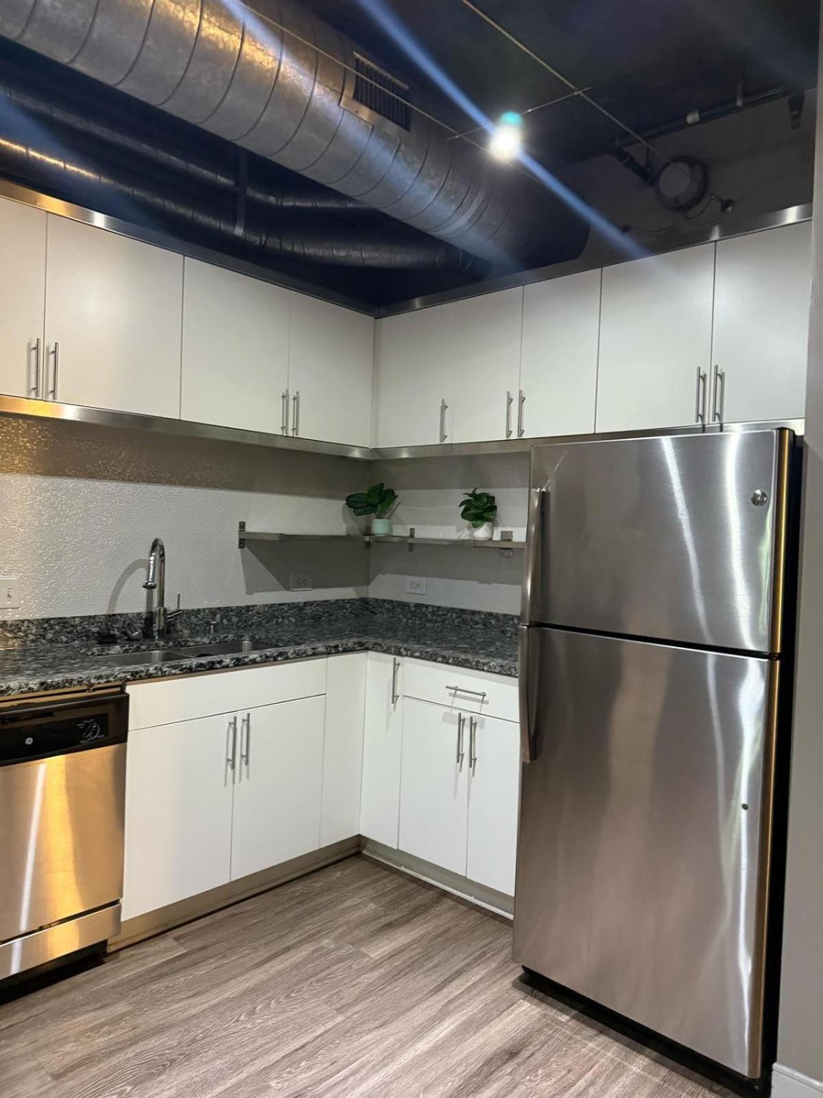Downtown La Loft Oasis Artsy Located Apartment